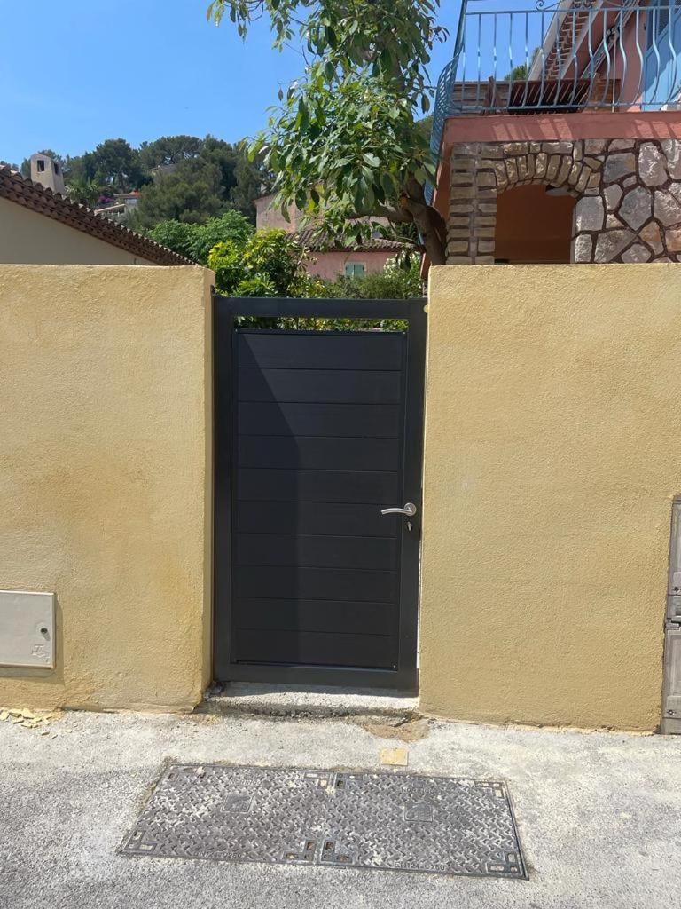 Beaux Appartements 3 Pieces Avec Espaces Exterieurs Et Parking - Proche Plage Hyères Exterior foto